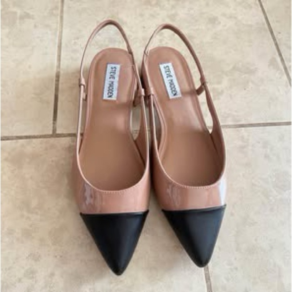 Steve Madden Allure Women's Black and Tan Slingback Flats